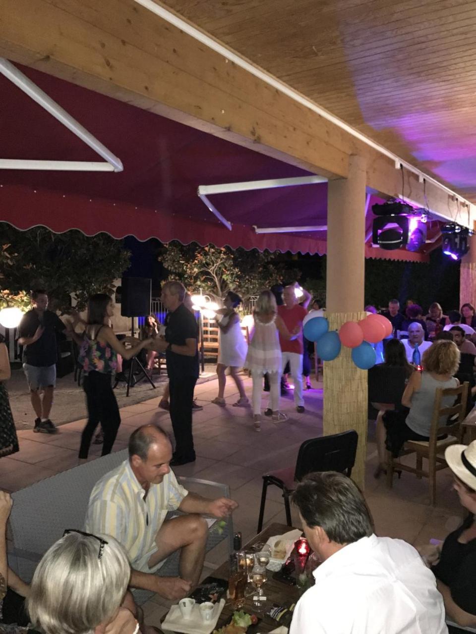 ホテル Logis La Grande Bastide オレゾン エクステリア 写真